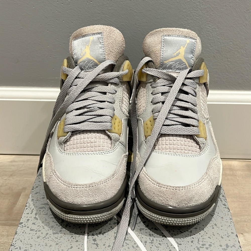 Nike Jordan 4 in M6/W7.5